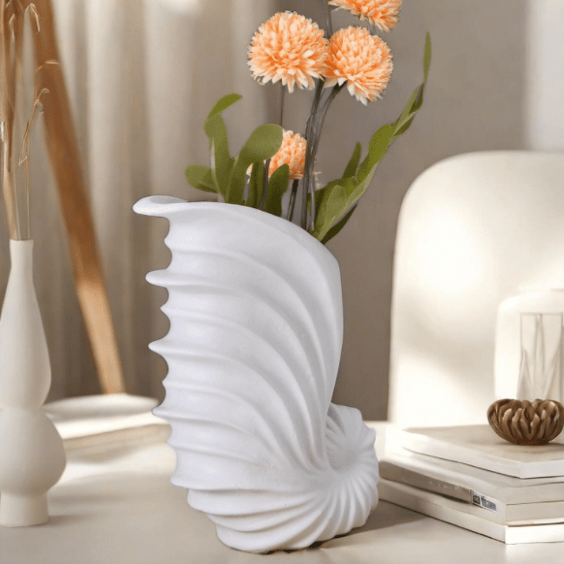 Eclectic Shell-Shaped Resin Vase for Home Decor, Modern Creative Conch Spiral Flower Vase for Living Room Dry Floral Arrangements, Artistic Tabletop Centerpiece