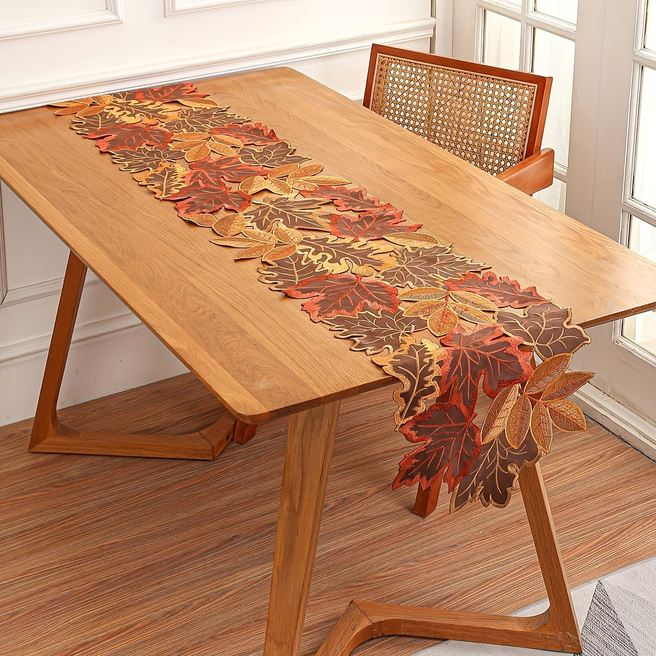 Autumn Maple Leaf Table Runner - Non-Woven Polyester, Perfect for Thanksgiving & Fall Decor, Rectangular