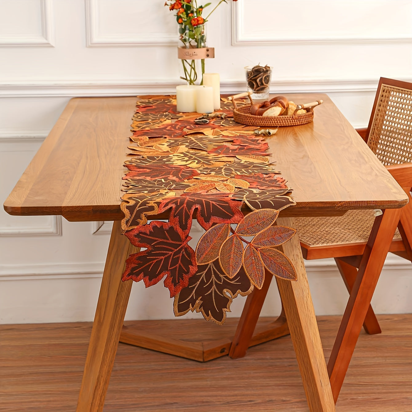 Autumn Maple Leaf Table Runner - Non-Woven Polyester, Perfect for Thanksgiving & Fall Decor, Rectangular