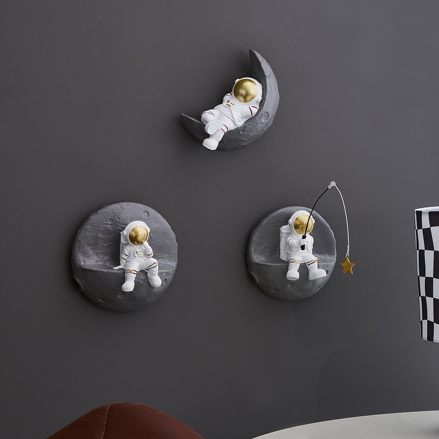 3 Pcs 3D Astronauts Wall Sculpture Decor for Modern Home Outer Space Theme Wall Decor