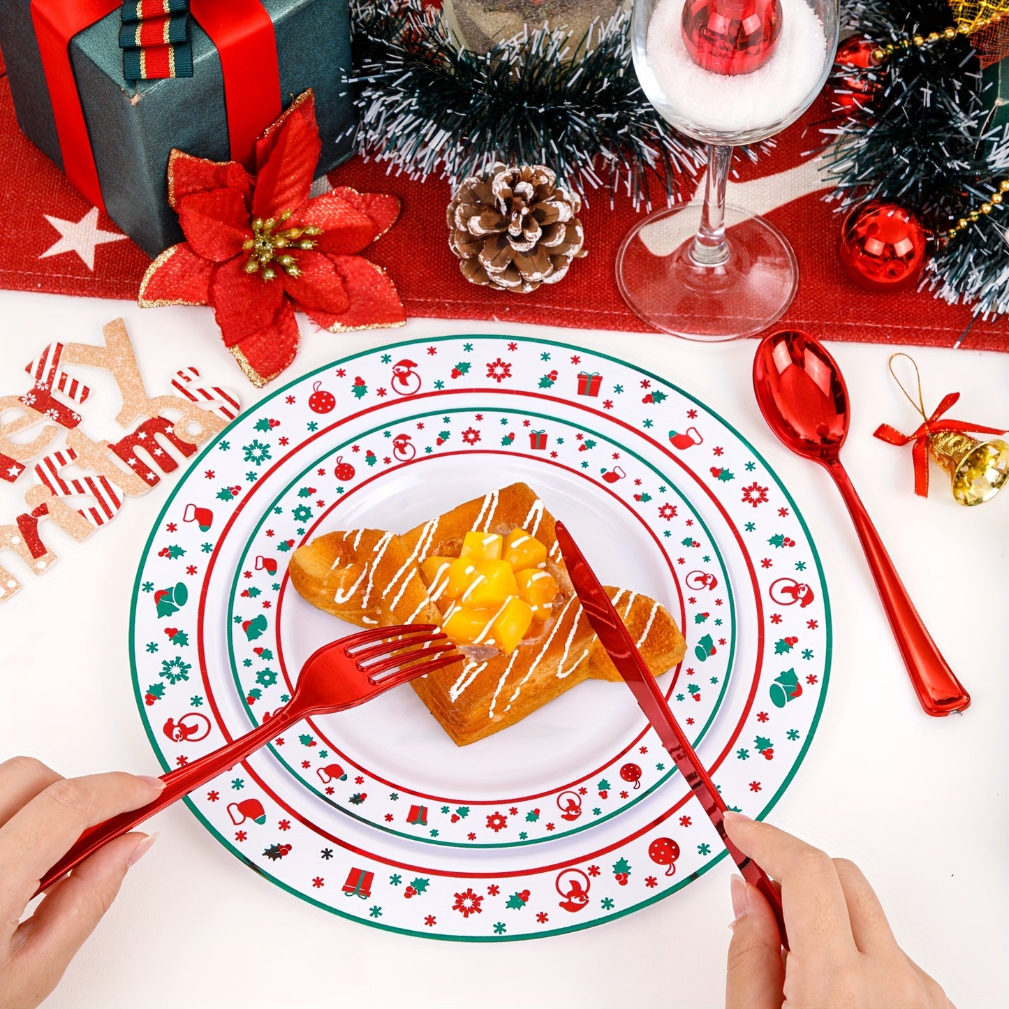 EI 150pcs Christmas Plastic Plates, Christmas Party Decorations, Christmas Plastic Dinnerware Set, Red And Green Plastic Plates With Christmas Tree, Red Plastic Silverware For New Year Party