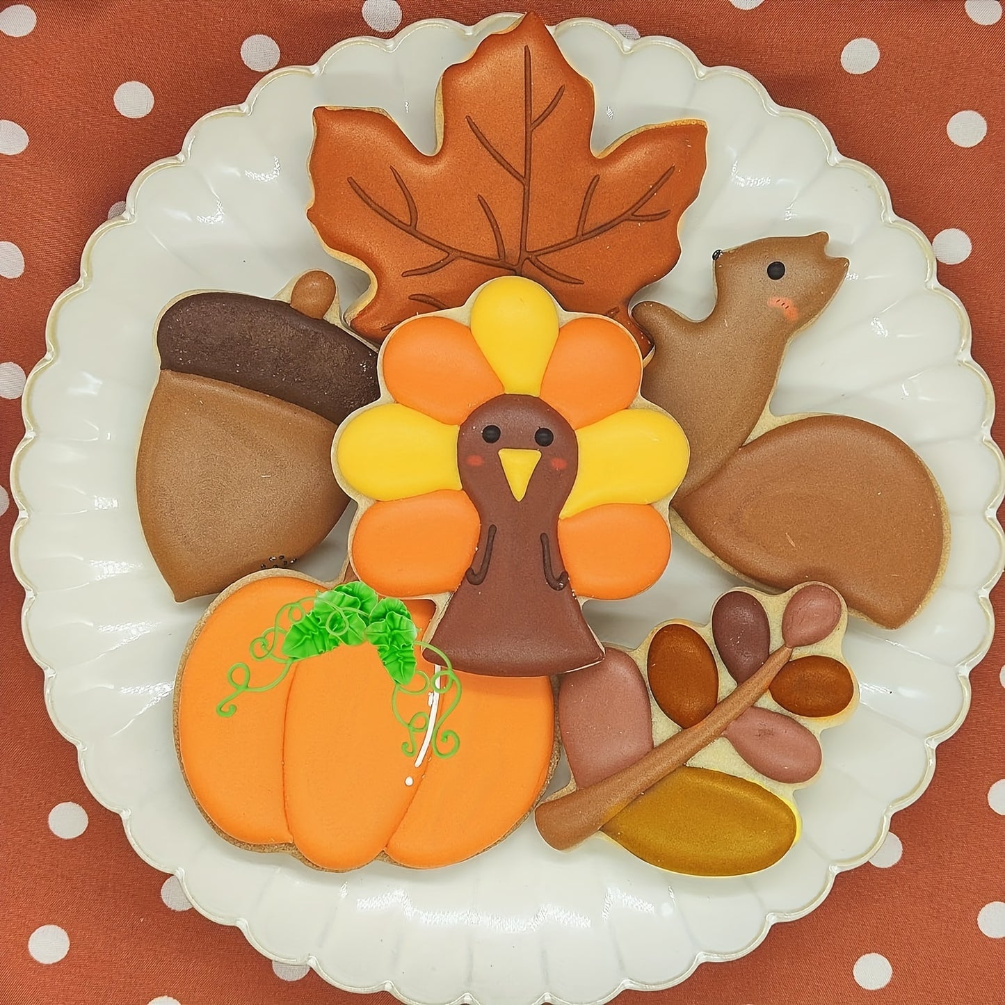 8pcs Autumn Thanksgiving Cookie Cutter Set - Stainless Steel with Pumpkin, Turkey, Maple Leaf & More Shapes for Baking