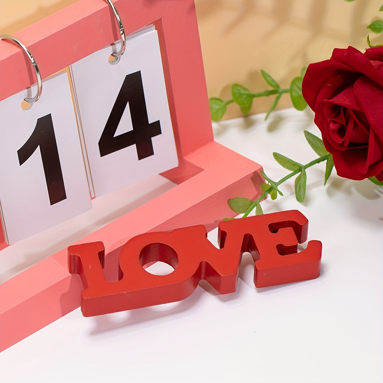 Charming Wooden 'LOVE' Desktop Decor - Ideal for Valentine's Day & Weddings, Adds a Touch of Romance to Any Room