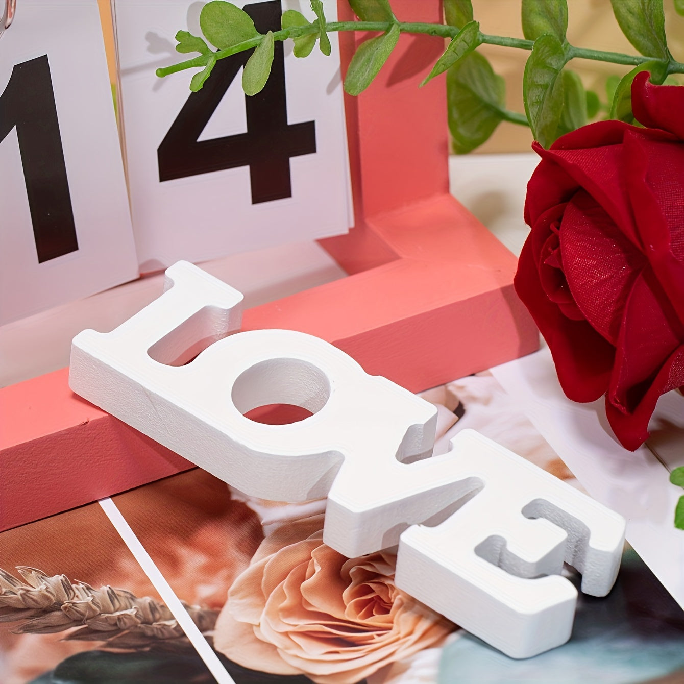 Charming Wooden 'LOVE' Desktop Decor - Ideal for Valentine's Day & Weddings, Adds a Touch of Romance to Any Room