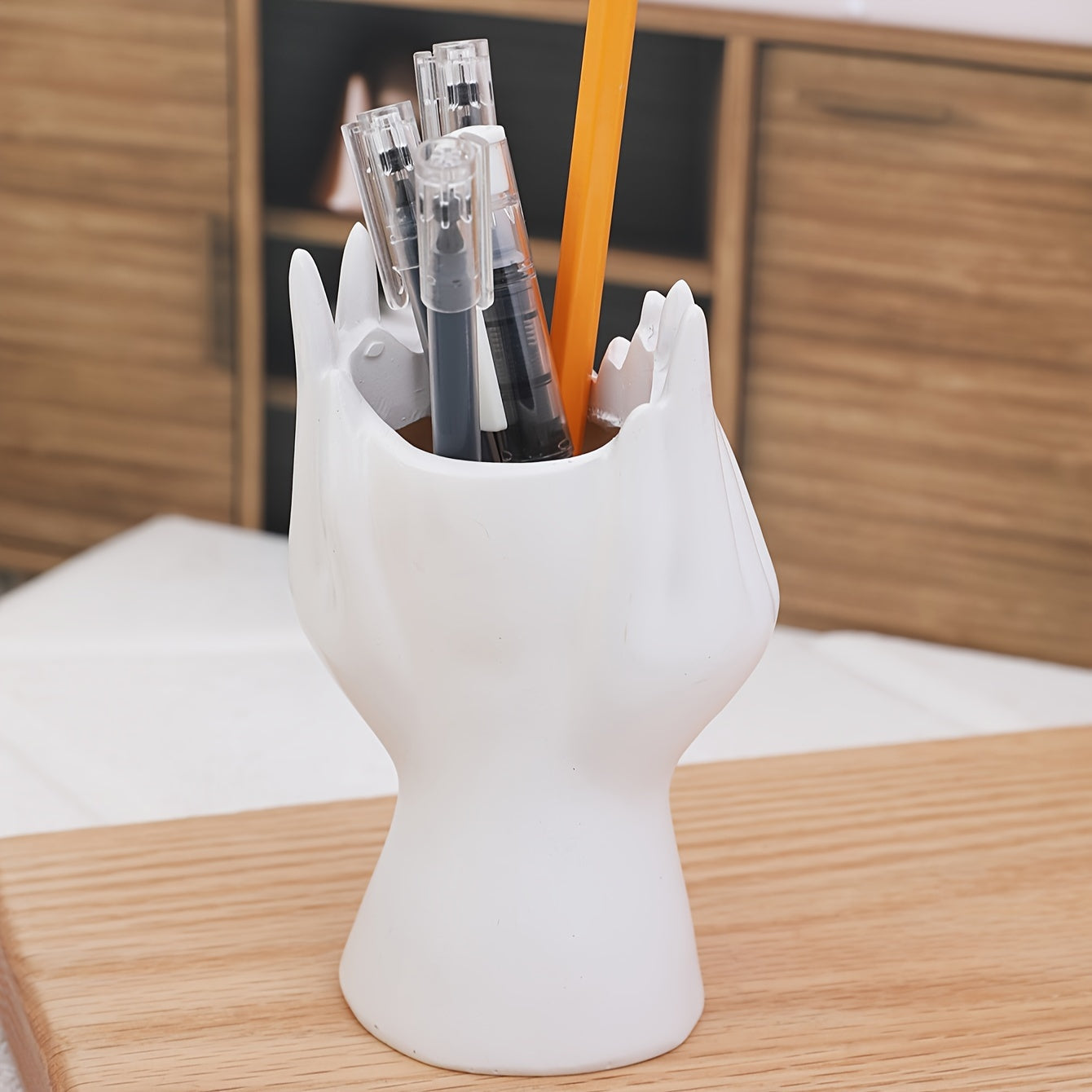 1pc Unique Resin Face-Holding Hand Gesture Pen Holder - Artistic Desk Organizer for Office and Home Decor - Functional Decoration for Workspace and Living Room