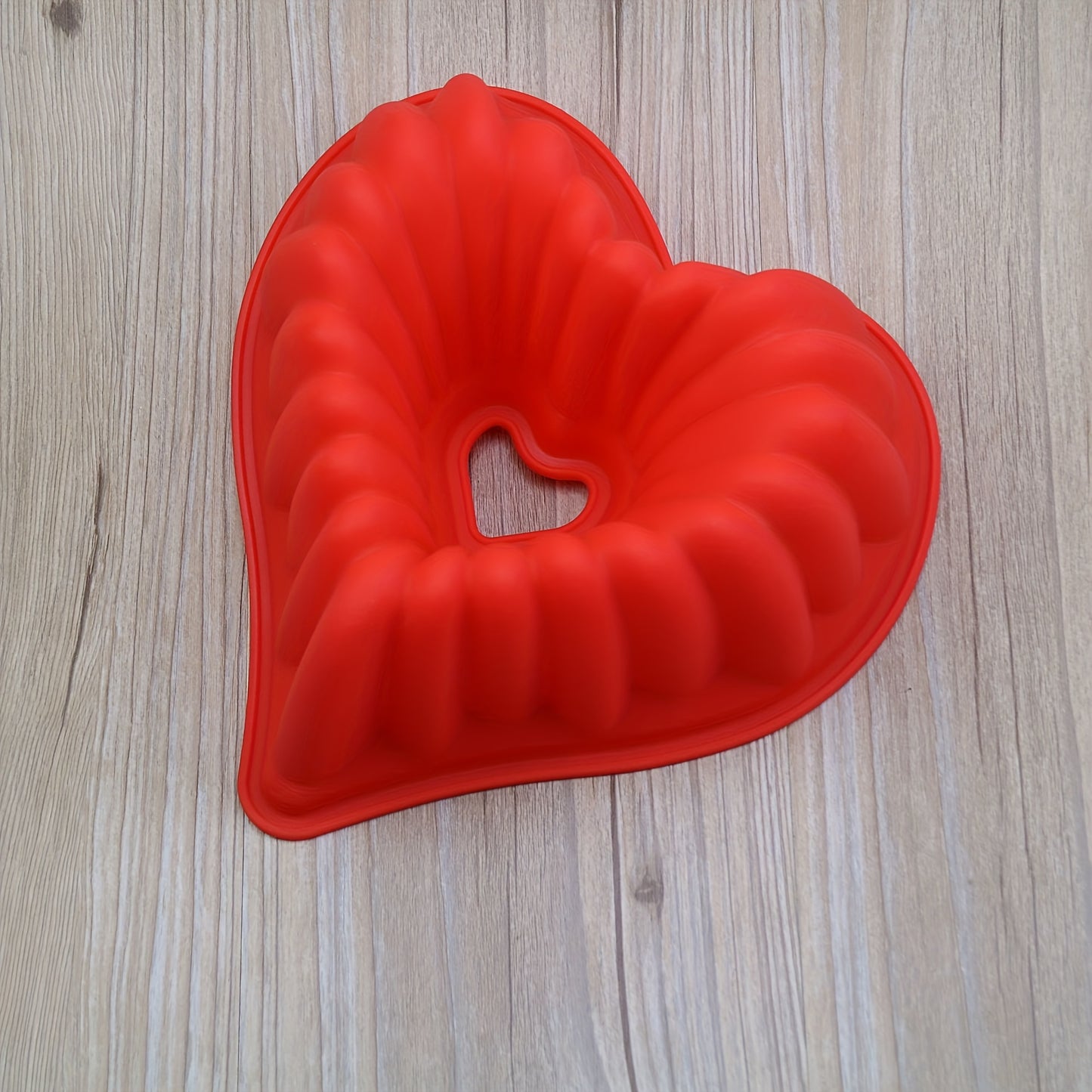 1pc, Heart Shaped Cake Mold (9.05''x8.66''x3.34''), Silicone Charlotte Cake Mold, Love Flower Shaped Cake Pan, Baking Tools, Kitchen Gadgets, Kitchen Accessories